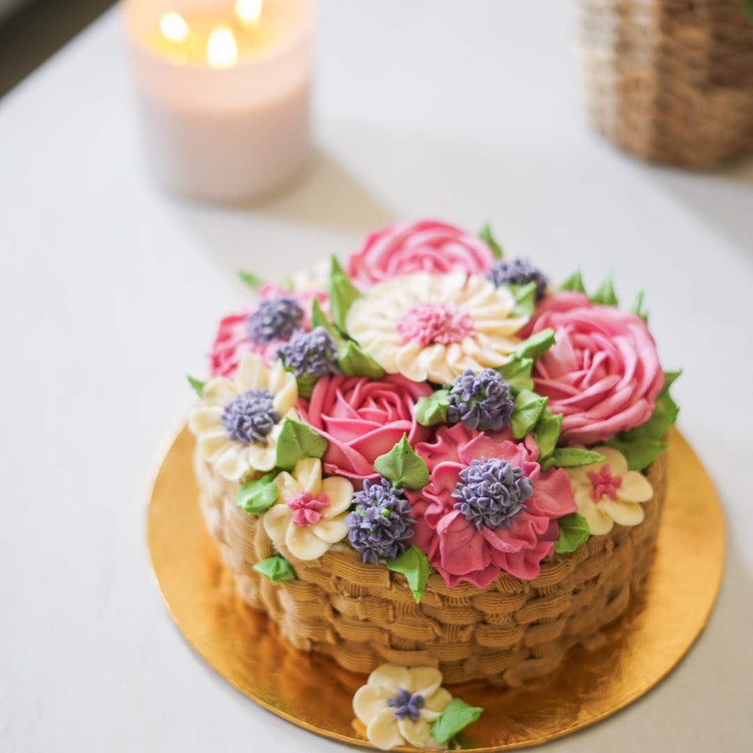 Flowbaked buttercream flower cake