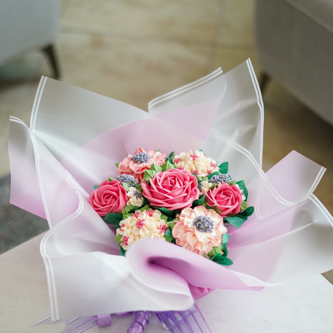 Flowbaked pink cupcake bouquet